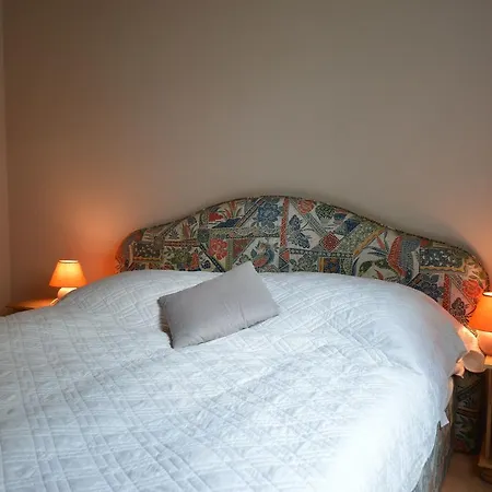 Сasa de vacaciones Cozy Holiday In Boverath With Private Garden *